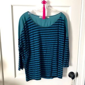 Gorgeous striped boatneck top OS 💕